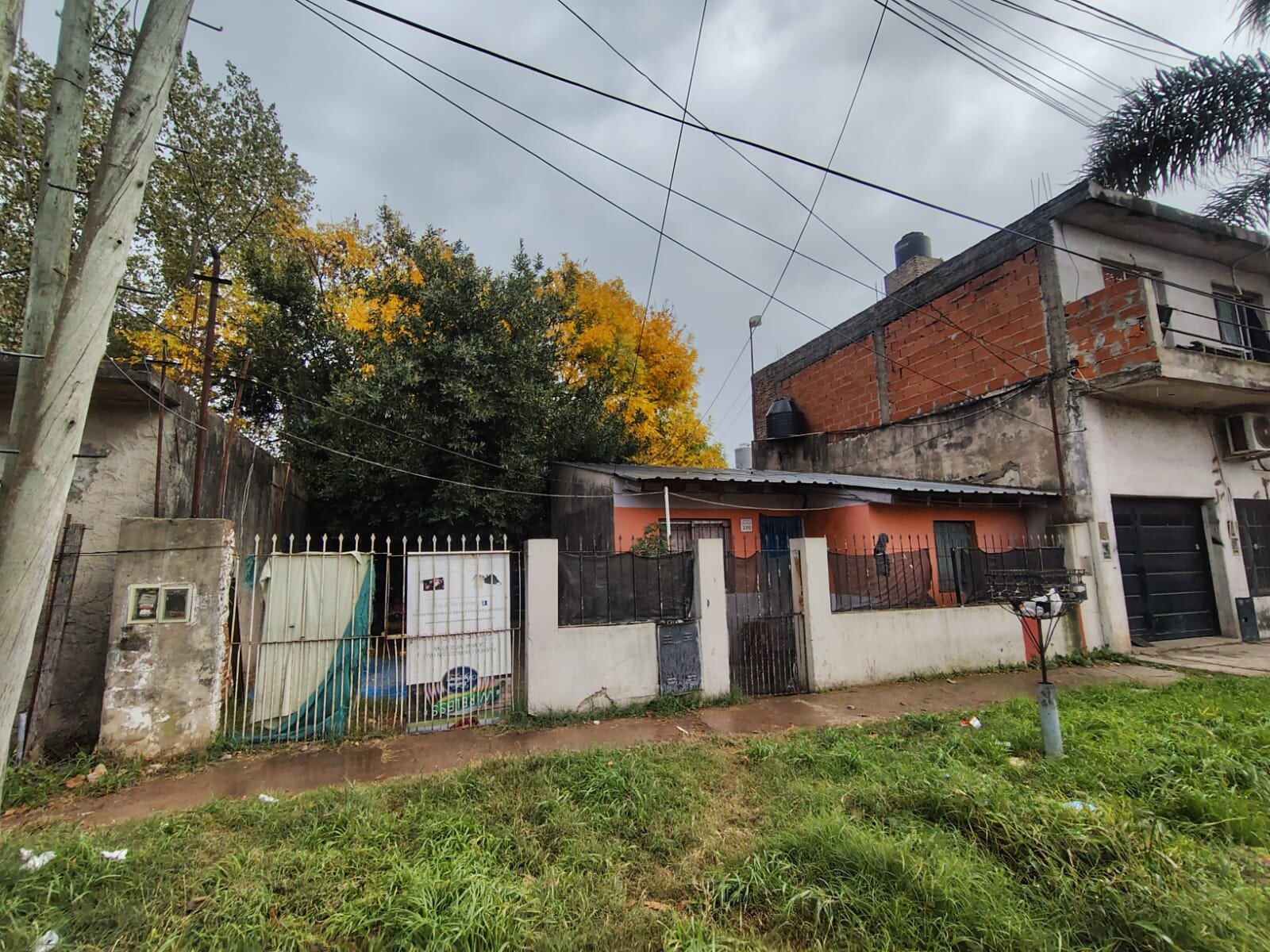 CASA LOTE PROPIO SOBRE LOTE DE 300m2 - 1