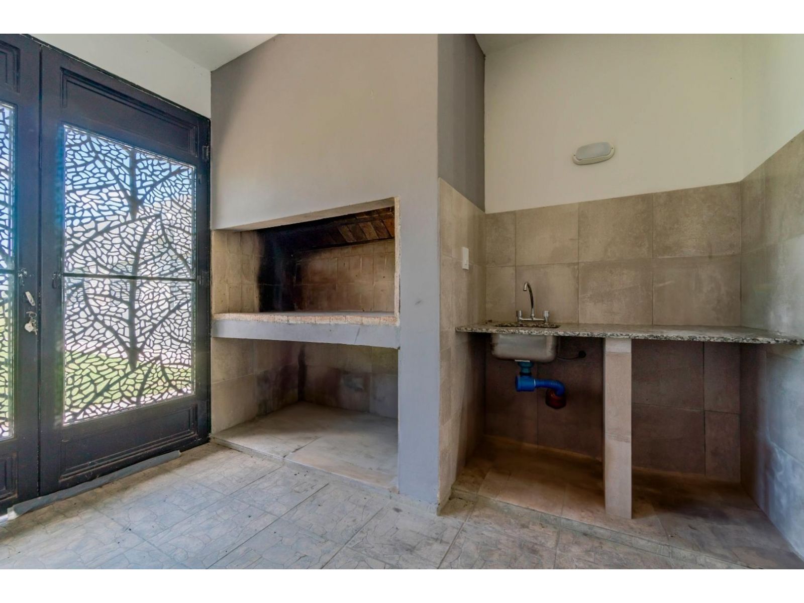 ARROYO SECO - IMPECABLE !!! Rioja N° 1033 Bis -- $ 1.050.000. - 25