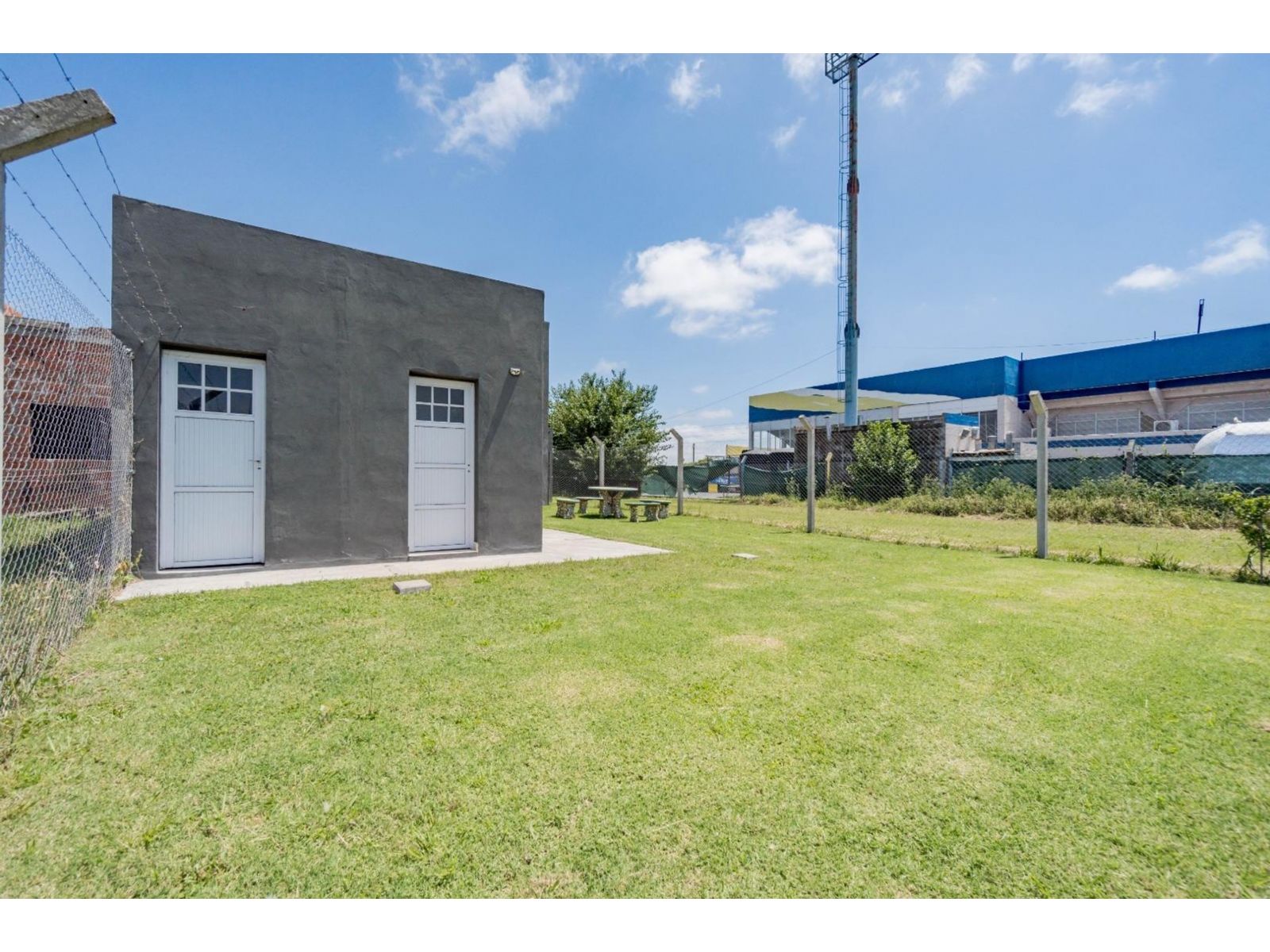 ARROYO SECO - IMPECABLE !!! Rioja N° 1033 Bis -- $ 1.050.000. - 30
