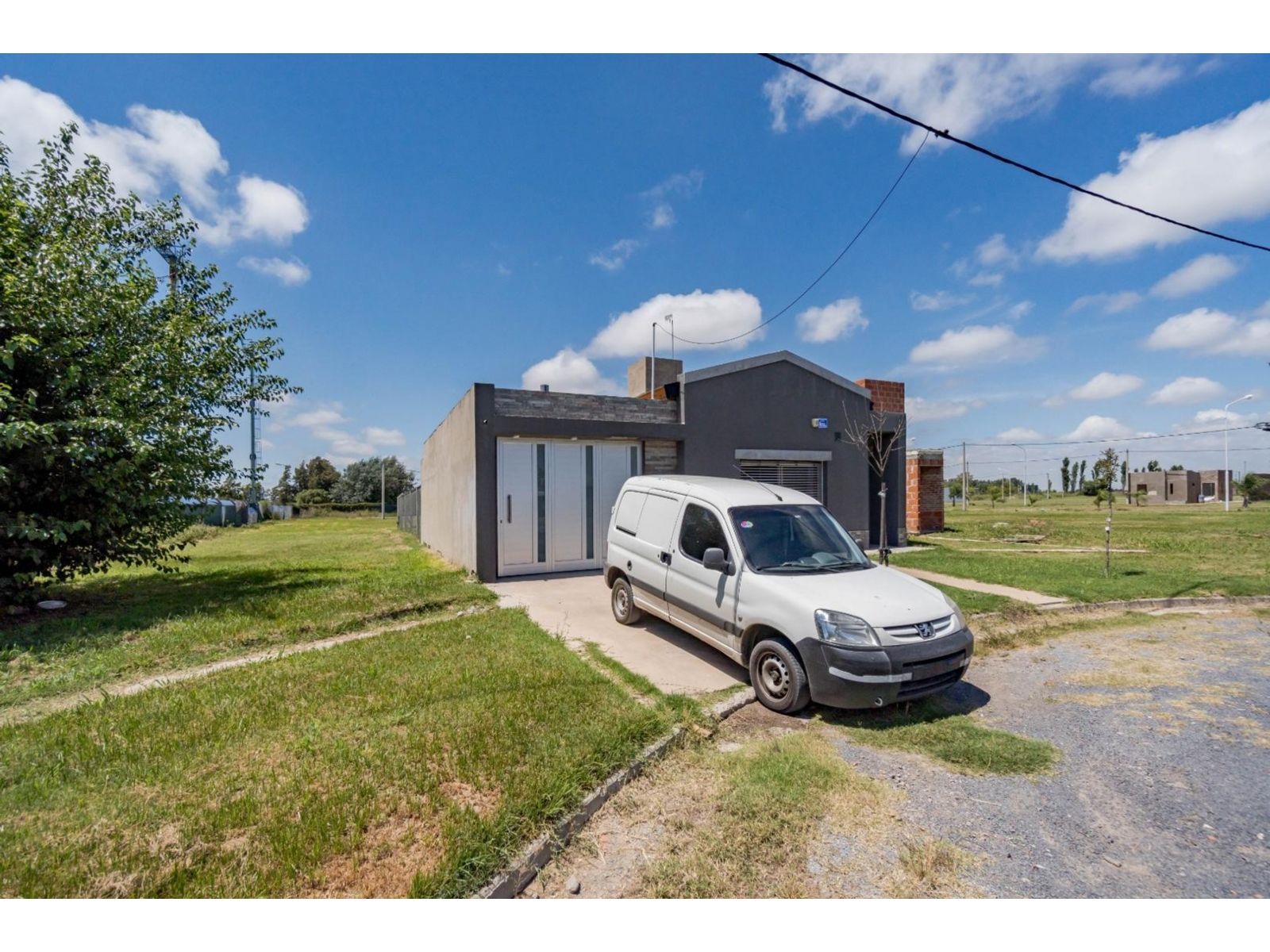 ARROYO SECO - IMPECABLE !!! Rioja N° 1033 Bis -- $ 1.050.000. - 27
