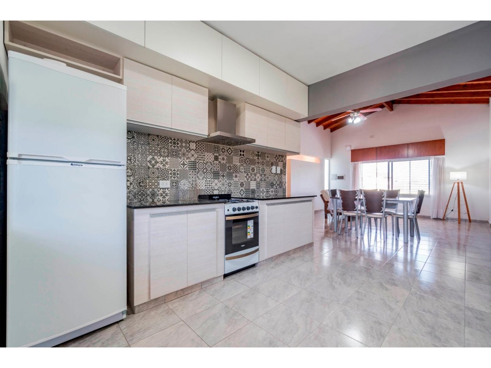 ARROYO SECO - IMPECABLE !!! Rioja N° 1033 Bis -- $ 1.050.000. - 9