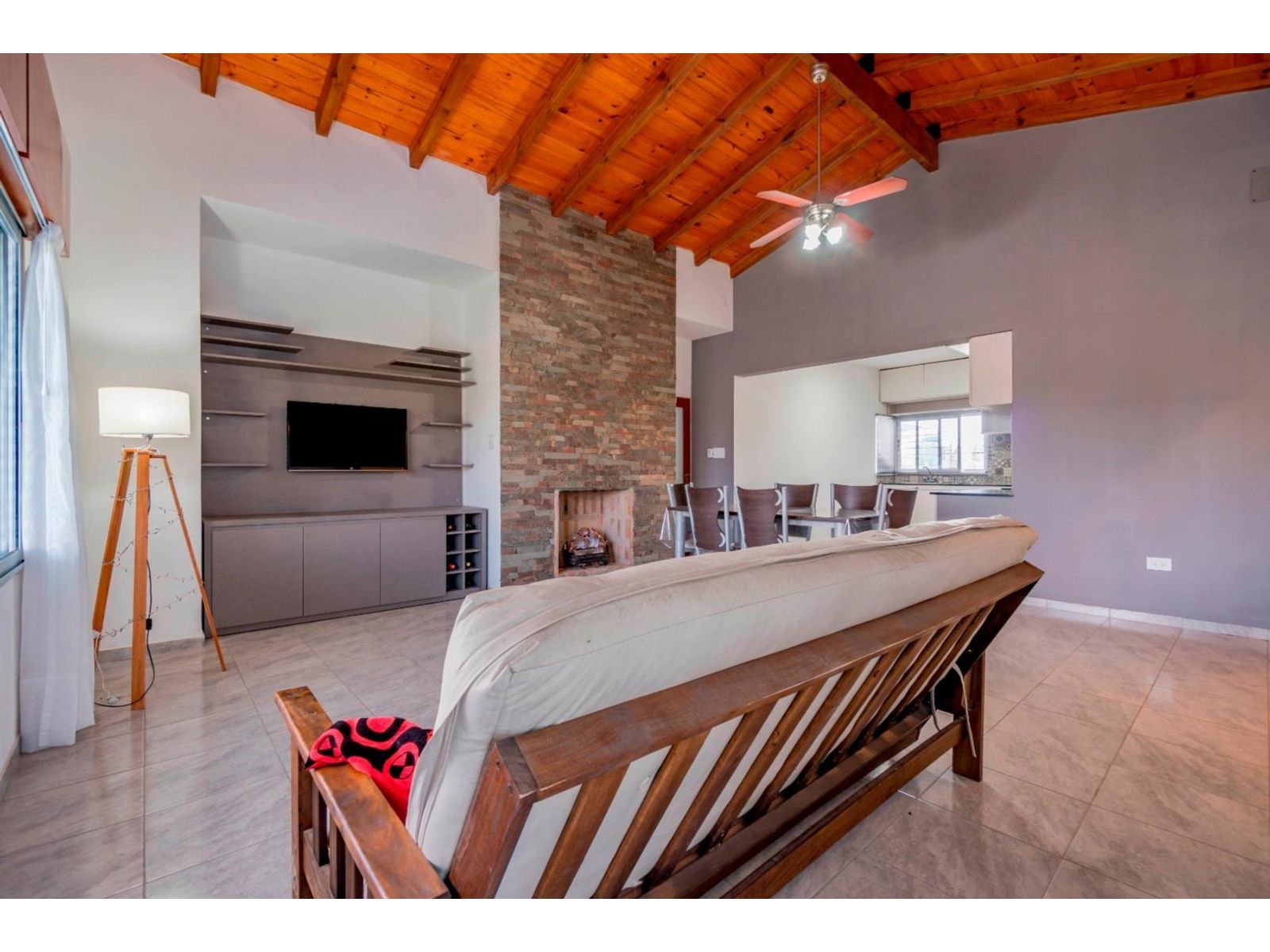 ARROYO SECO - IMPECABLE !!! Rioja N° 1033 Bis -- $ 1.050.000. - 4