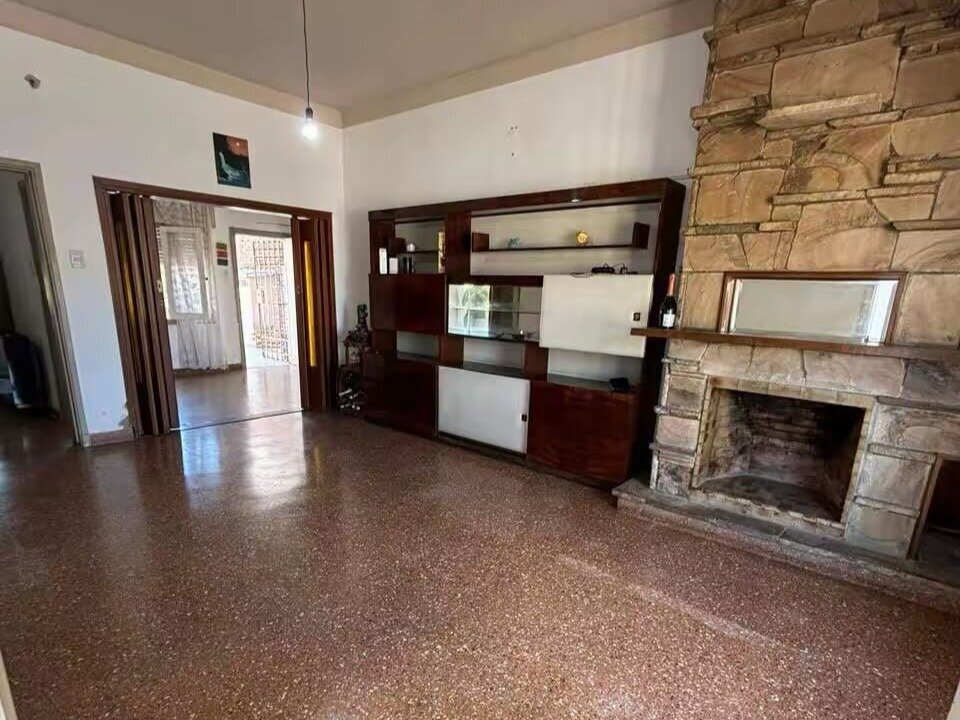 VENTA DE CASA A METROS DE B° MAIPU - 5