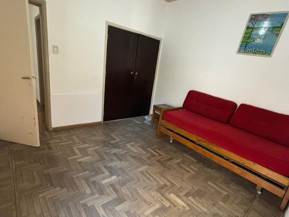 VENTA DE CASA A METROS DE B° MAIPU - 6