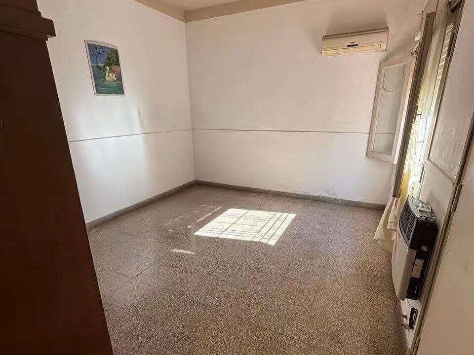 VENTA DE CASA A METROS DE B° MAIPU - 8