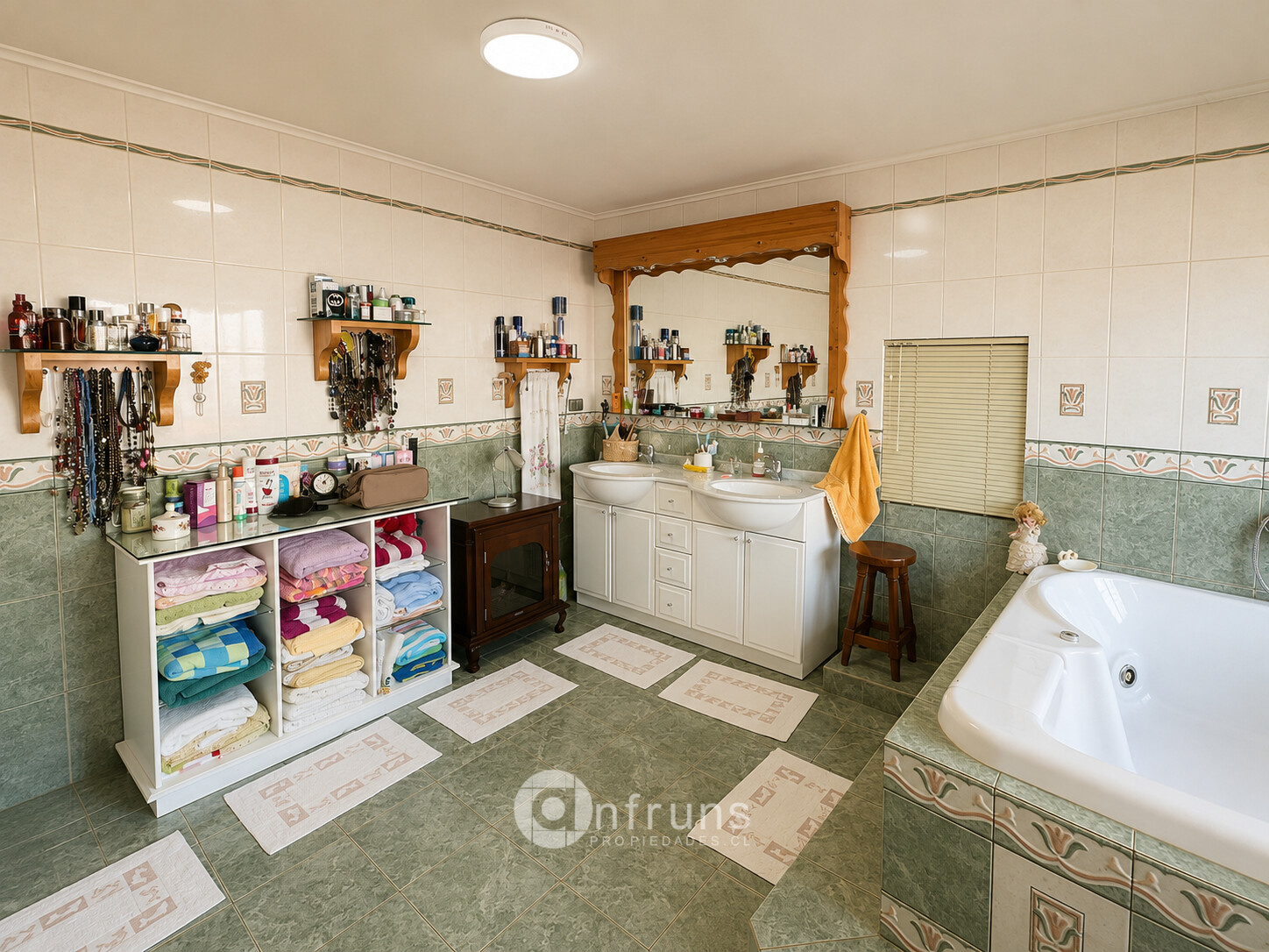 Lodge en Venta en Coyhaique | 4 Dormitorios | 5 Baños | 428 m² | UF 28.300 - 9