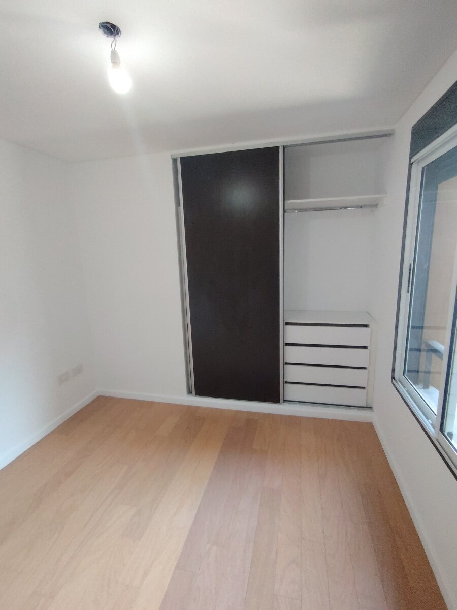 PARAGUAY 2215 04 01 - 6