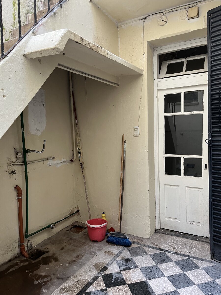 ENTRE RÍOS Y CÓRDOBA CASA AMPLIA DE PASILLO 3 DORMITORIOS — foto 9
