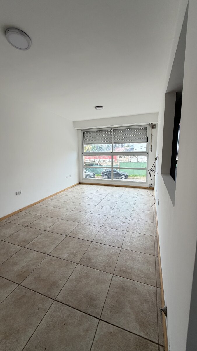 Dpto 1 dorm con cochera ZONA LA FLORIDA - 2