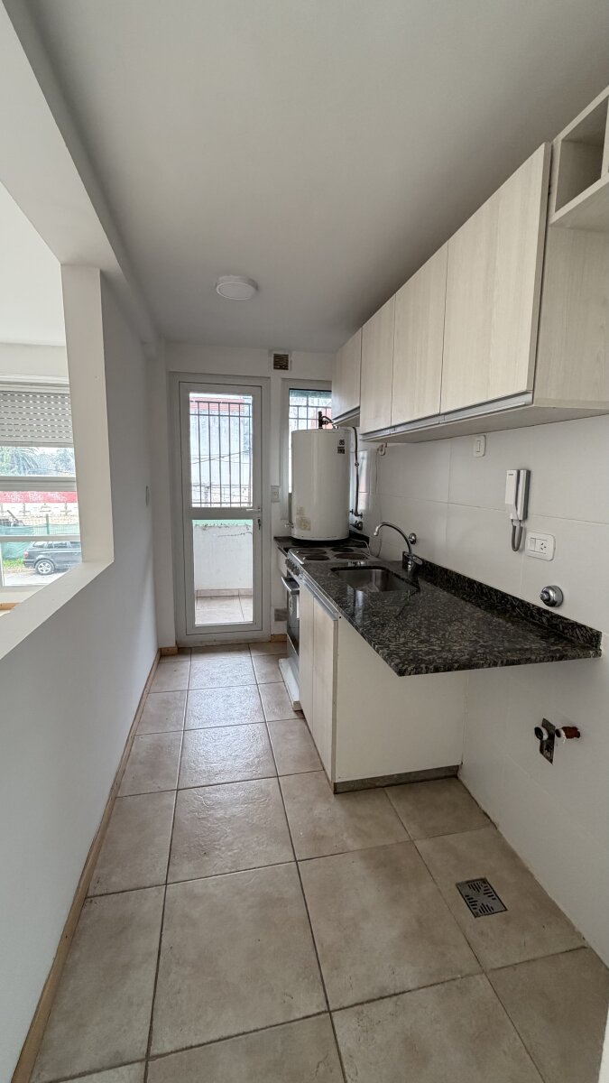 Dpto 1 dorm con cochera ZONA LA FLORIDA - 4