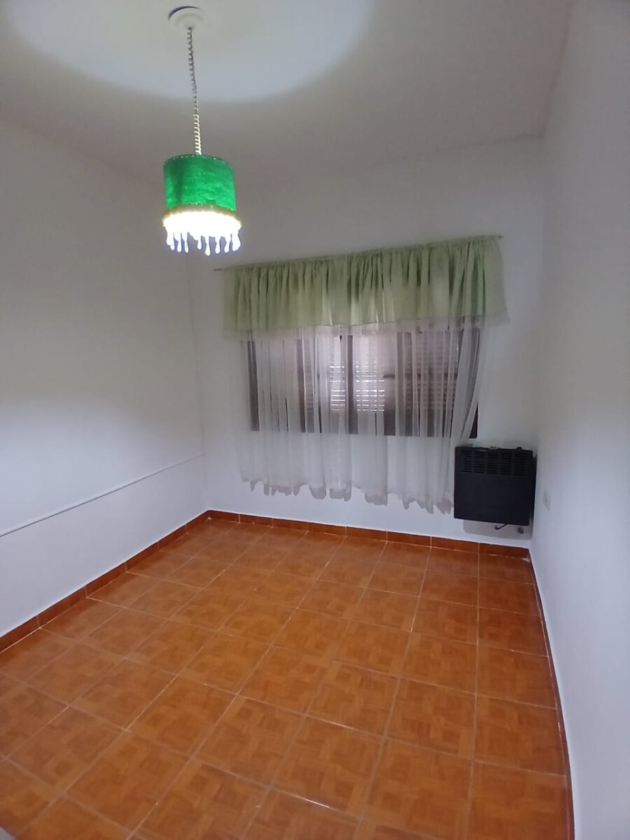 En Venta casa dos dormitorios Barrio La France - Imagen 9