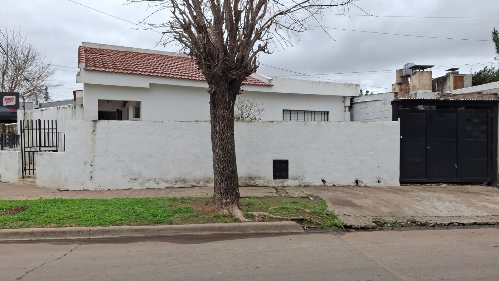 Eva Perón 399 - Casa de 2 dormitorios con Local y Deposito - 13