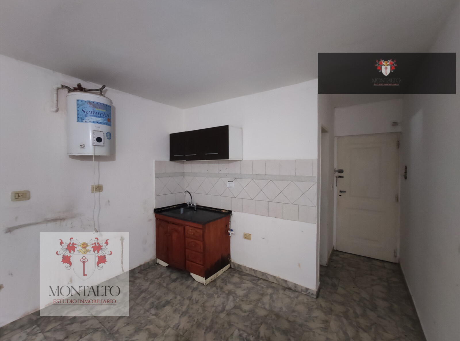 Monoambiente en 1 Piso - 2