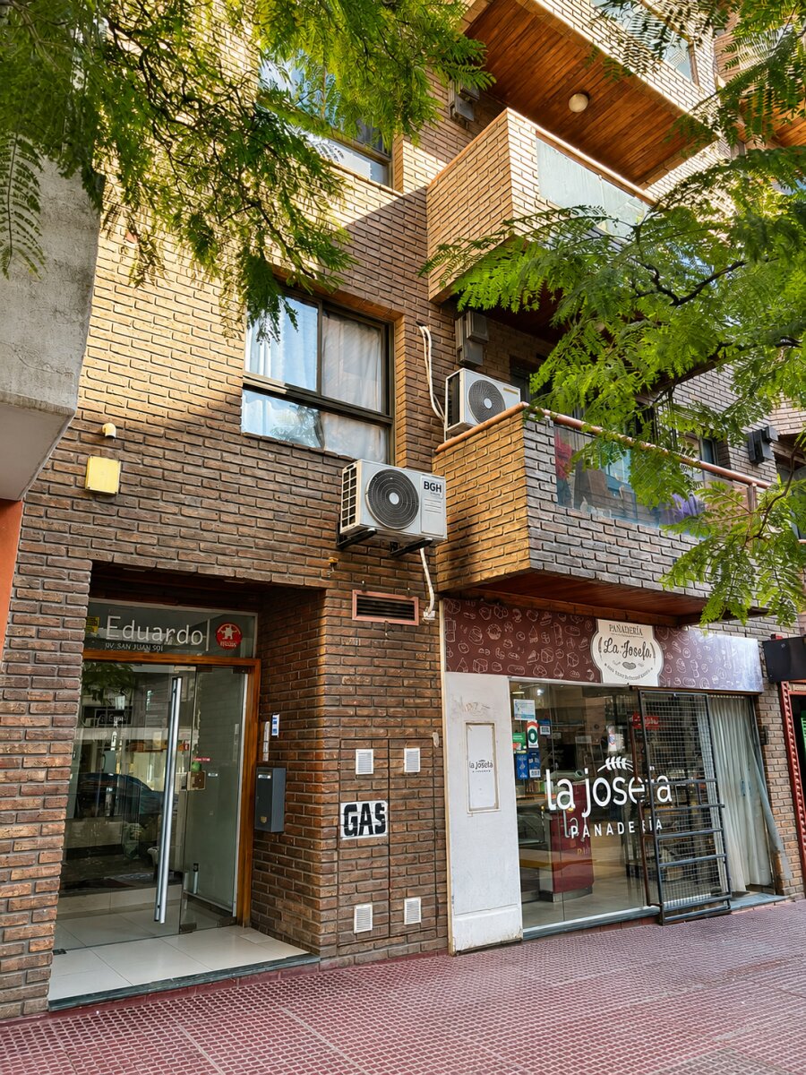 Balcon - Depto 1 dormitorio LUMINOSO en ALQUILER  !!! - Imagen 31