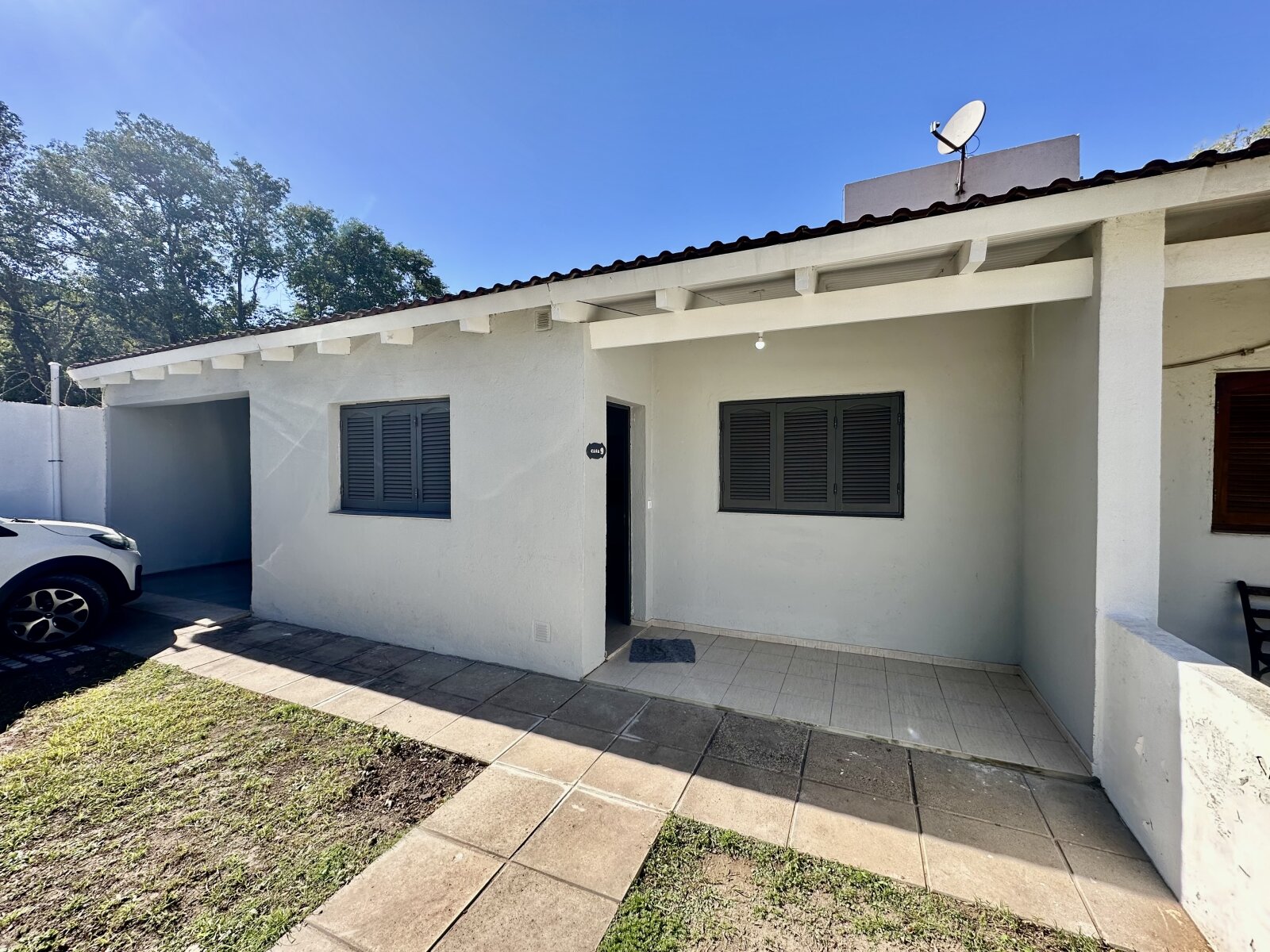 VENDO CASA 2 DORM. COMPLEJO CERRADO zona Quintas de Arguello