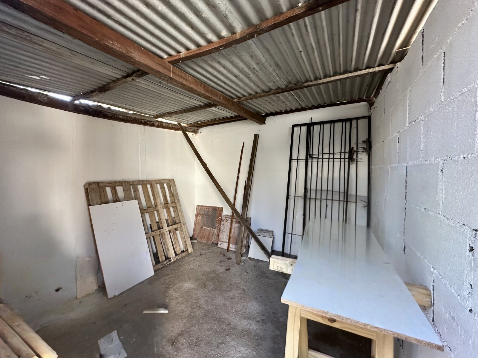 VENDO CASA 2 DORM. COMPLEJO CERRADO zona Quintas de Arguello - Imagen 16