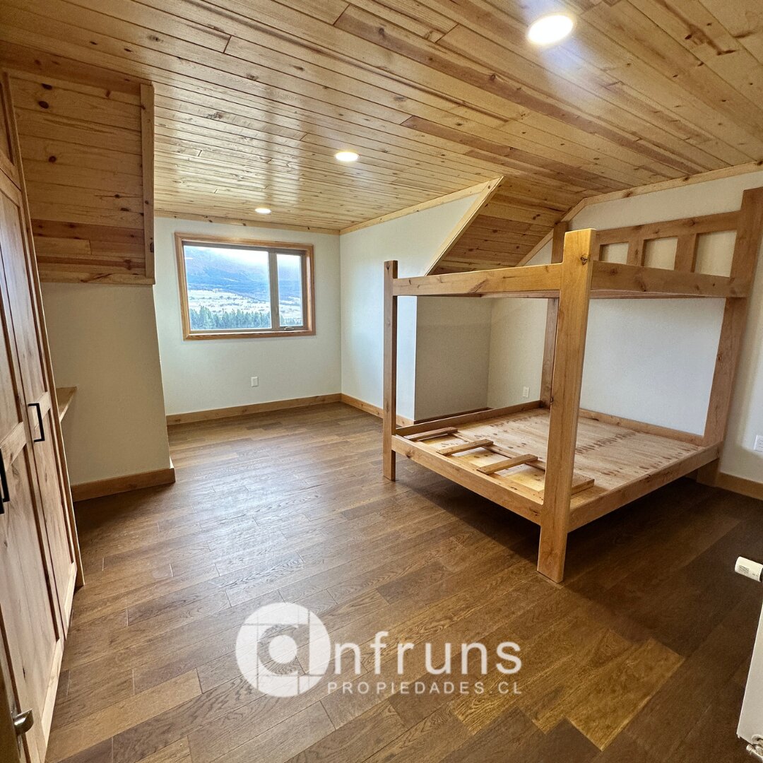 Parcela en Venta en Region de Aysen | 4 Dormitorios | 4 Baños | 376 m² | UF 17.200 - 9