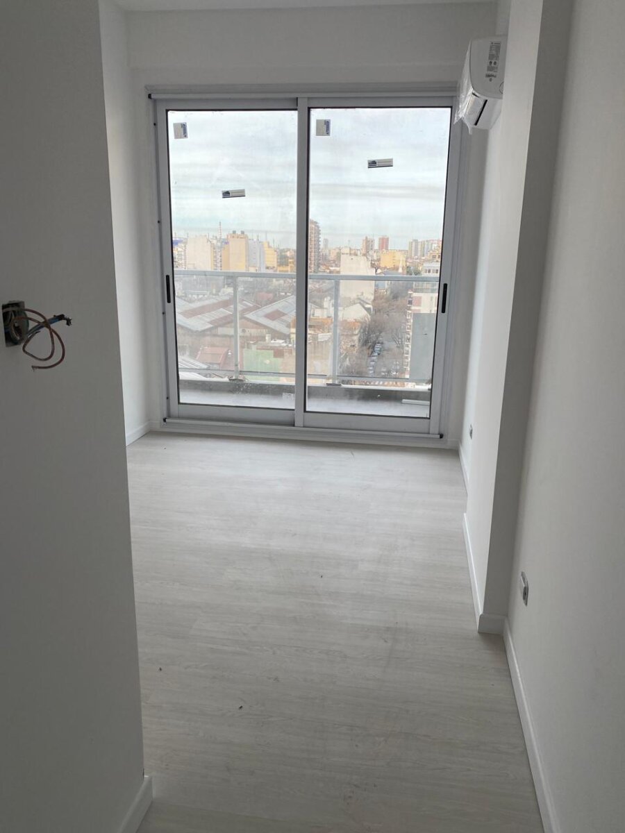 Departamento en alquiler de 3 ambientes - 6