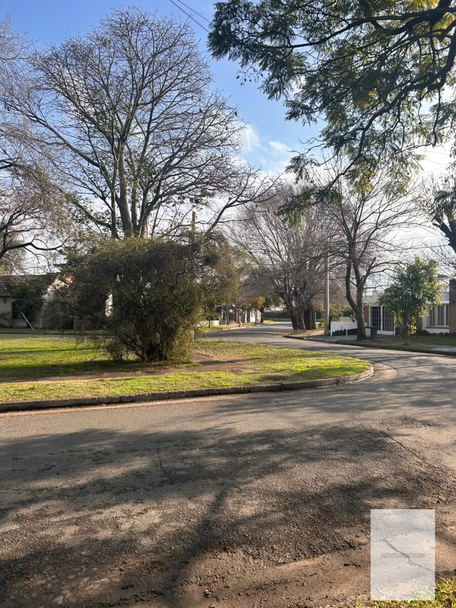  VENTA | Casa de 1 sola planta en Cerro Chico   Ubicación privilegiada: Enrique Policastro al 4100 - Imagen 48