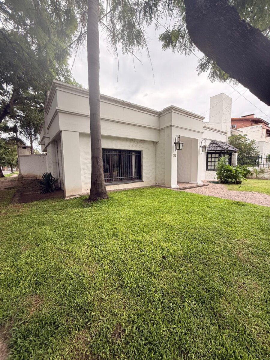  VENTA | Casa de 1 sola planta en Cerro Chico   Ubicación privilegiada: Enrique Policastro al 4100 - Imagen 2