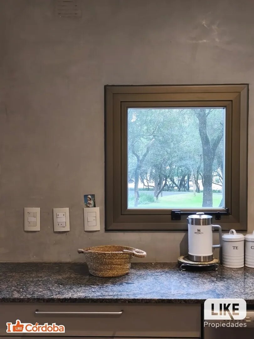 Casa Chalet  En Venta En El Bosque Club De Campo, Córdoba - Imagen 3