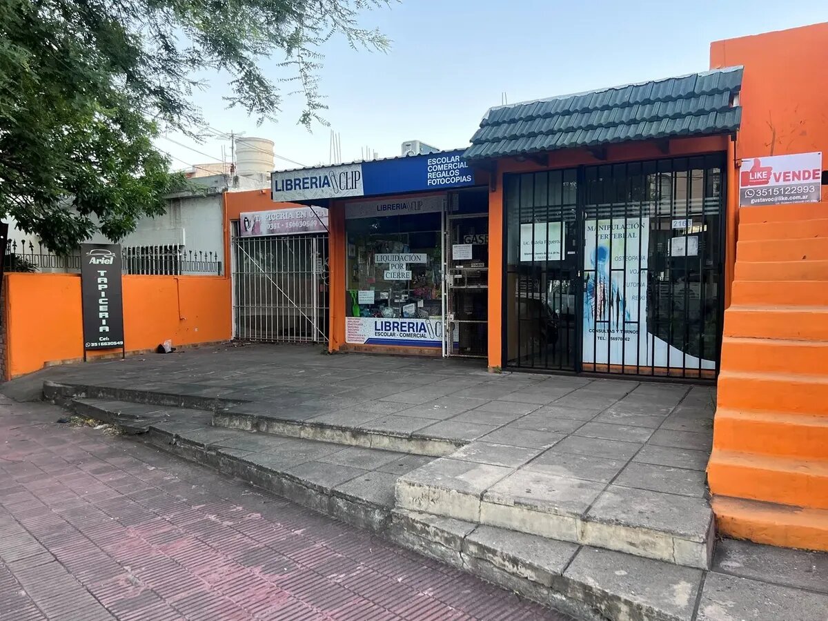 Venta Locales Comerciales Mas Cochera Villa Cabrera - Imagen 2