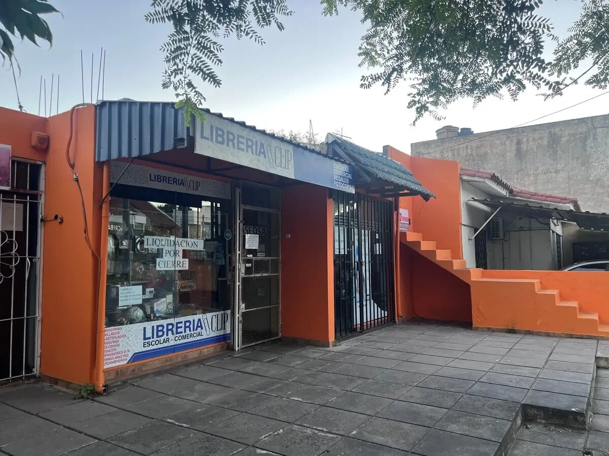 Venta Locales Comerciales Mas Cochera Villa Cabrera - Imagen 7