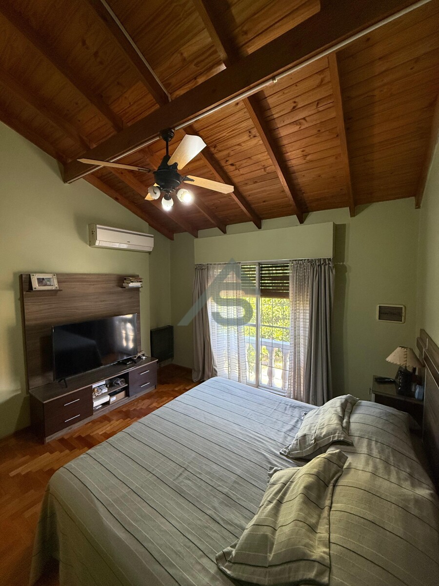 Casa de 5 ambientes en venta en Martínez | Jardín, cochera para 2 autos y excelente calidad constructiva - 29