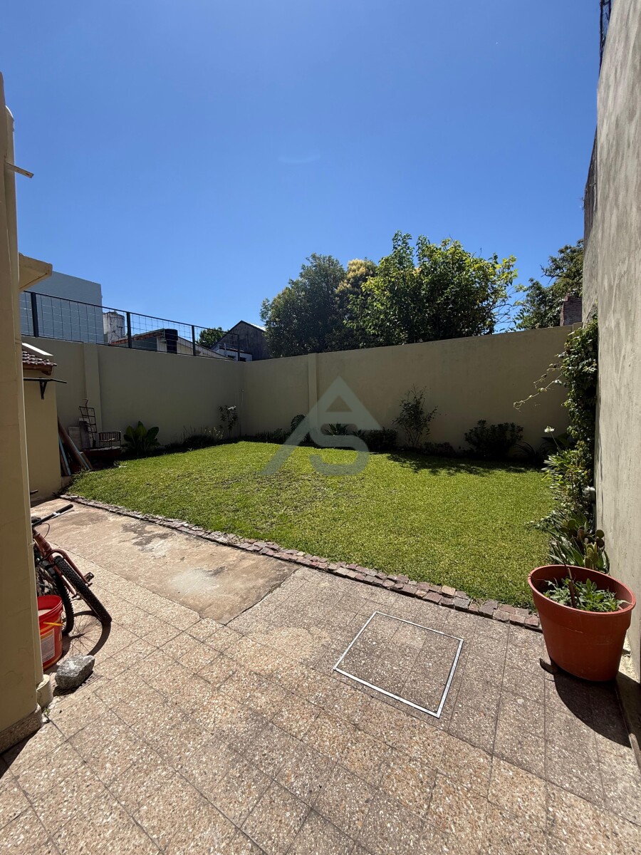 Casa de 5 ambientes en venta en Martínez | Jardín, cochera para 2 autos y excelente calidad constructiva - 13