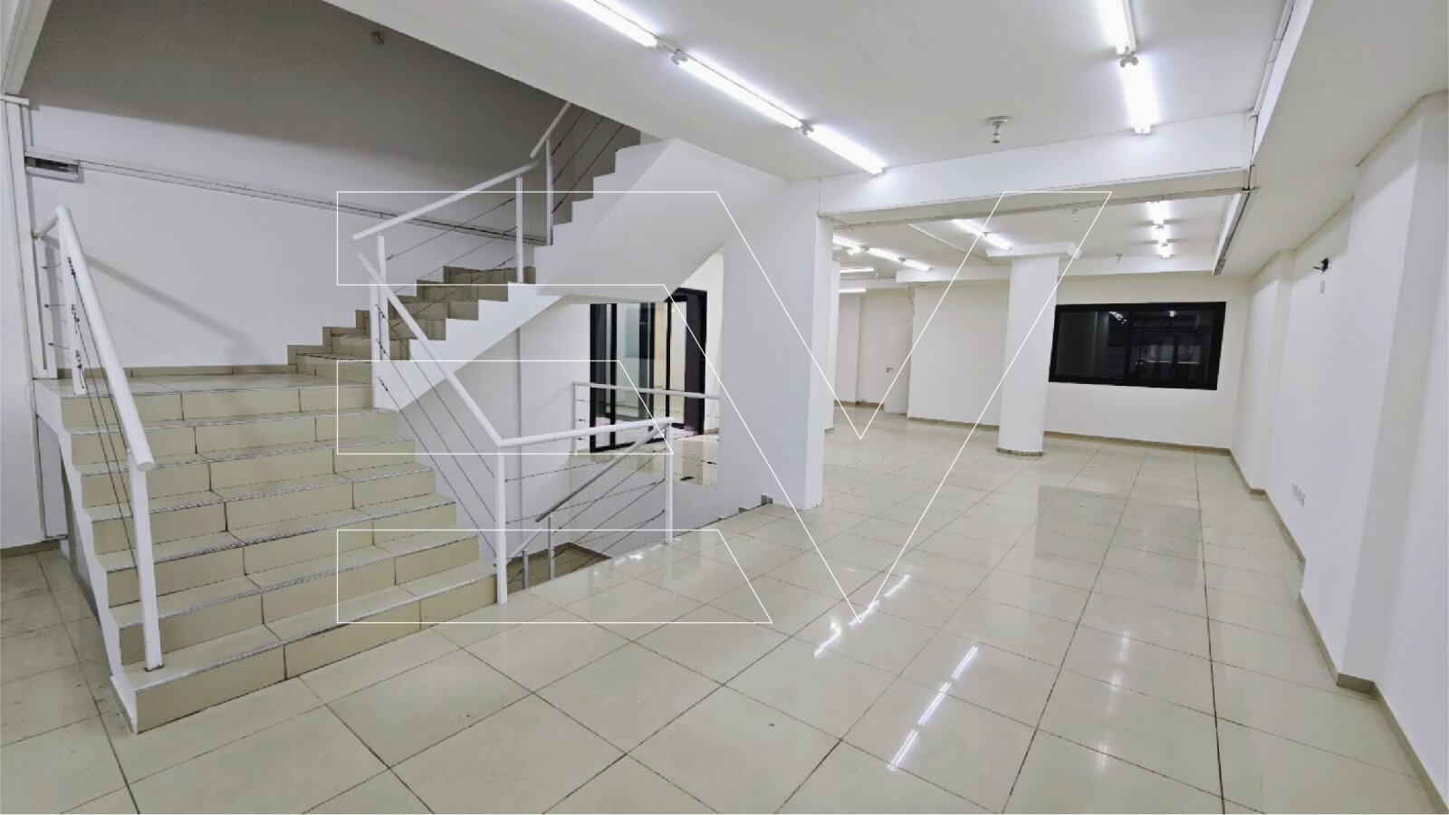 ALQUILER. NUEVA CORDOBA. UNICO LOCAL COMERCIAL 550 M2 SOBRE AV ESTRADA. MODERNO - Imagen 4