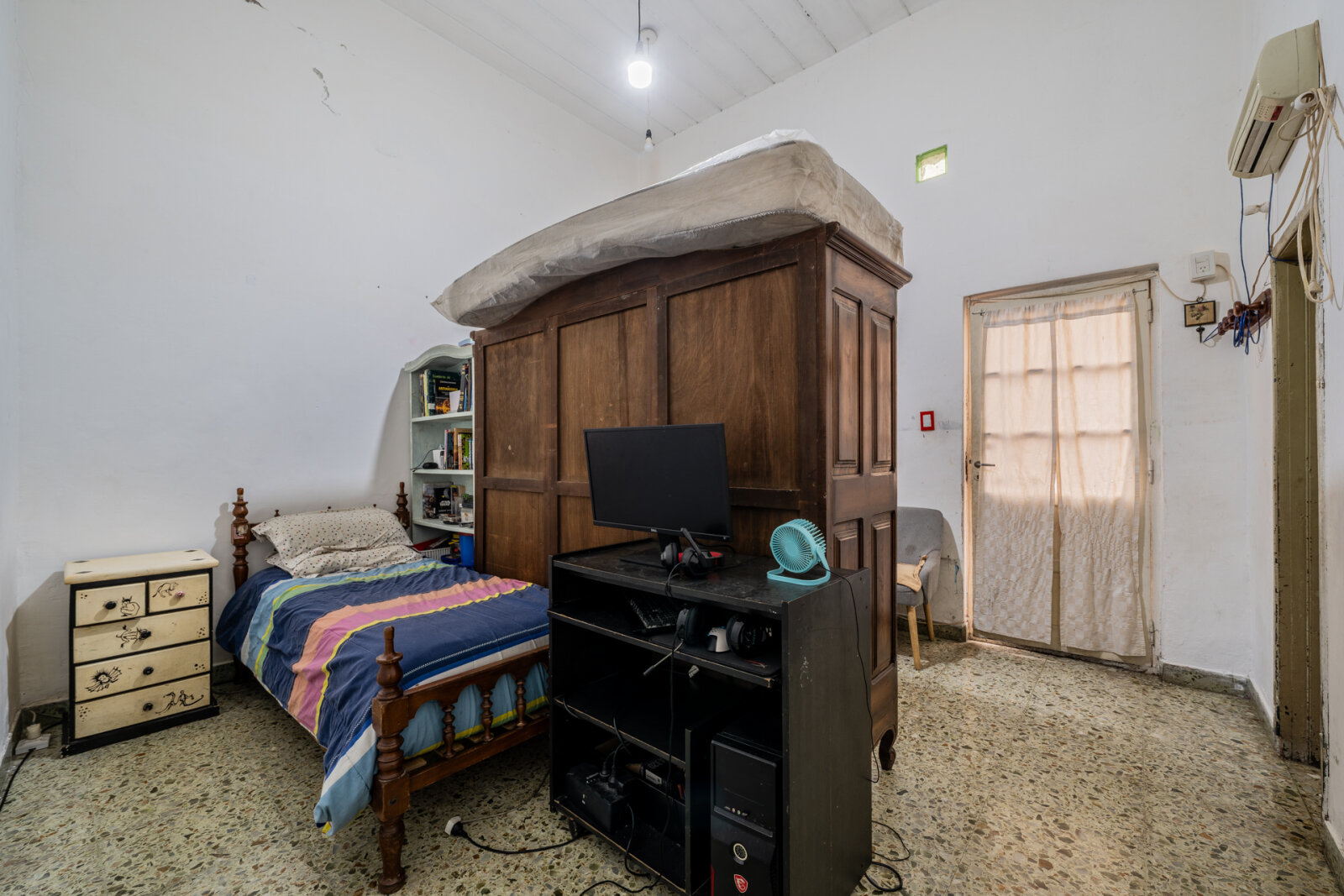VENTA PH 3 AMBIENTES A REFACCIONAR EN ALMAGRO. SIN EXPENSAS. TERRAZA. QUINCHO. QUINCHO Y TERRAZA PROPIA - 7