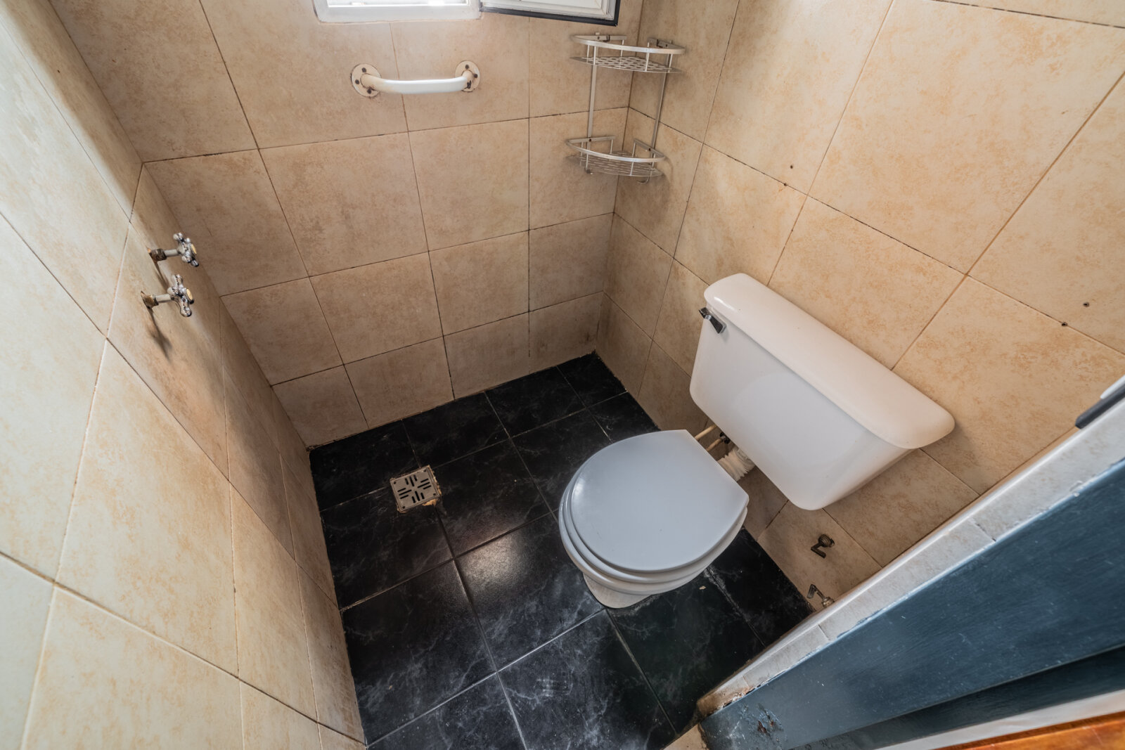 VENTA PH 3 AMBIENTES A REFACCIONAR EN ALMAGRO. SIN EXPENSAS. TERRAZA. QUINCHO. QUINCHO Y TERRAZA PROPIA - 23