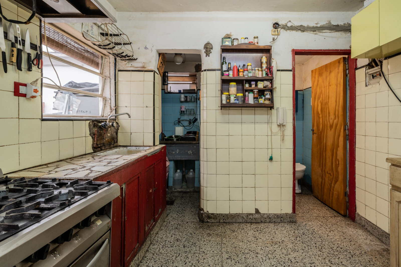 VENTA PH 3 AMBIENTES A REFACCIONAR EN ALMAGRO. SIN EXPENSAS. TERRAZA. QUINCHO. QUINCHO Y TERRAZA PROPIA - 20