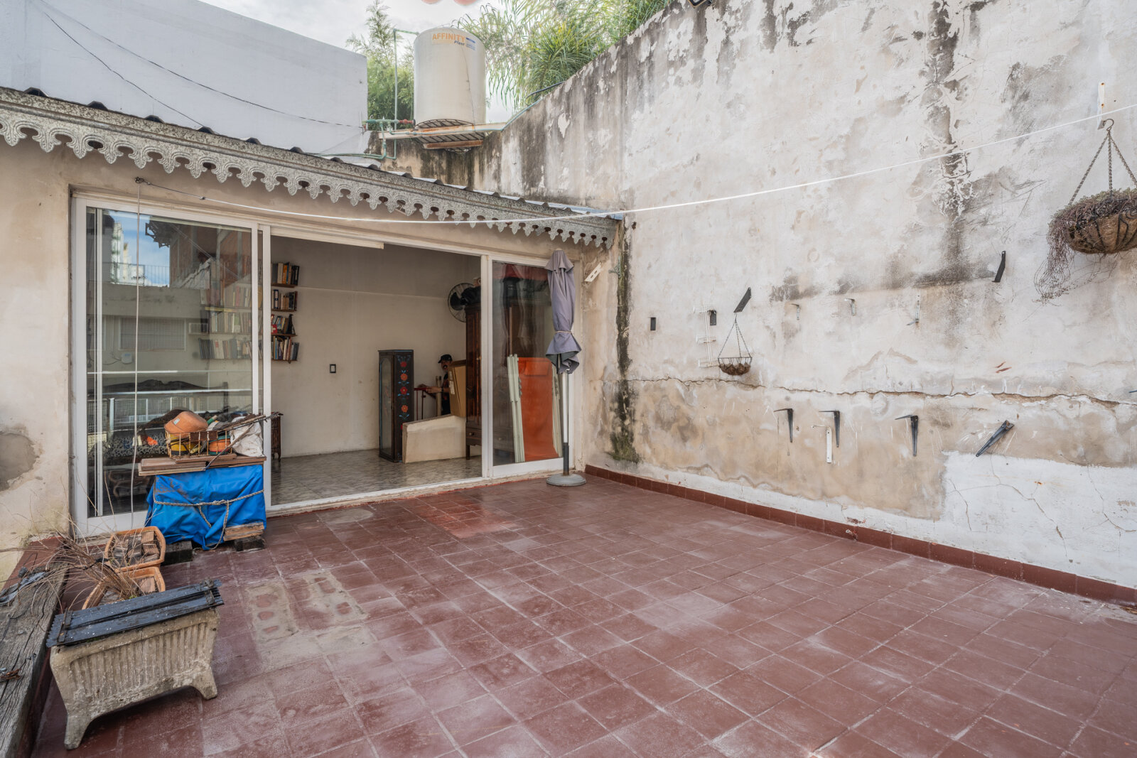 VENTA PH 3 AMBIENTES A REFACCIONAR EN ALMAGRO. SIN EXPENSAS. TERRAZA. QUINCHO. QUINCHO Y TERRAZA PROPIA - 30