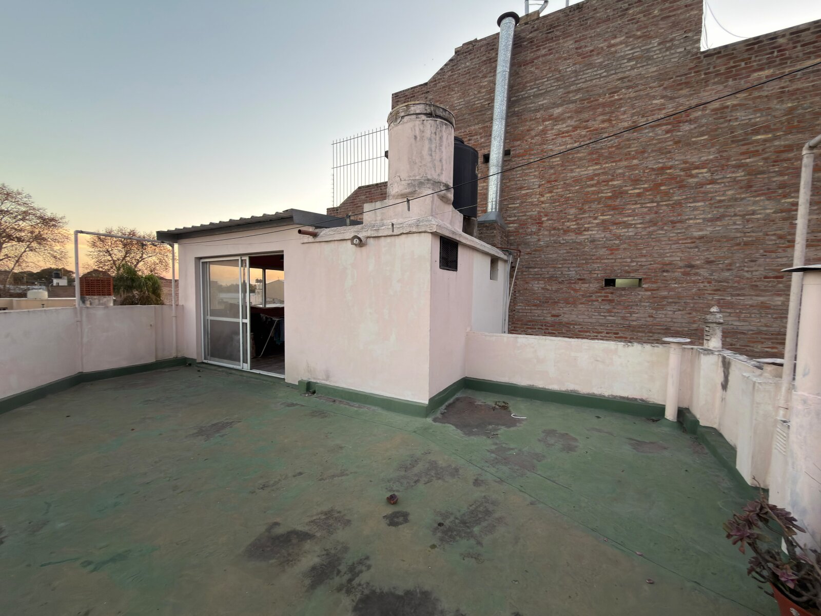 CASA DE ESTILO EN BARRIO ECHESORTU - 37
