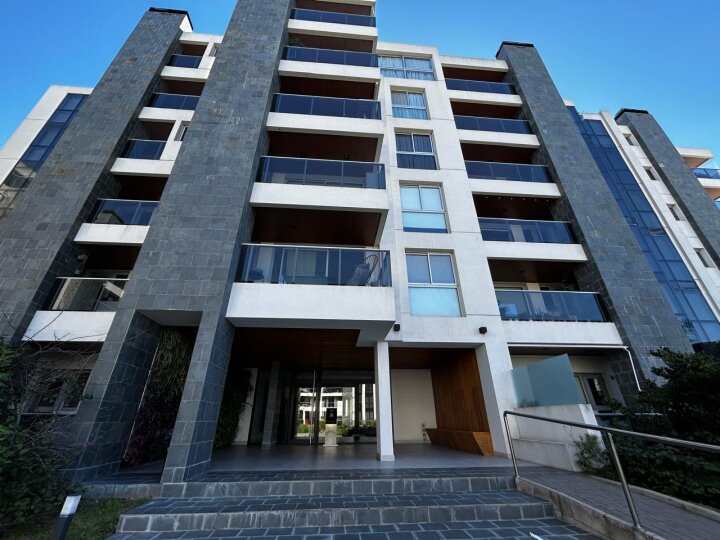 VENTA DPTO DE CATEGORIA - URCA - 1 dormi y cochera