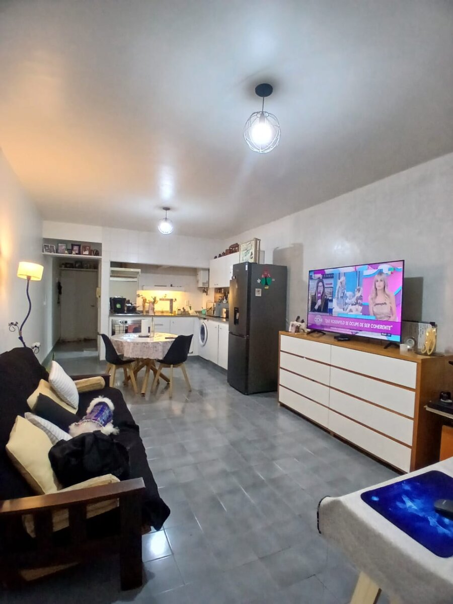 Oportunidad! se vende un departamento monoambiente amplio - Balvanera - 5
