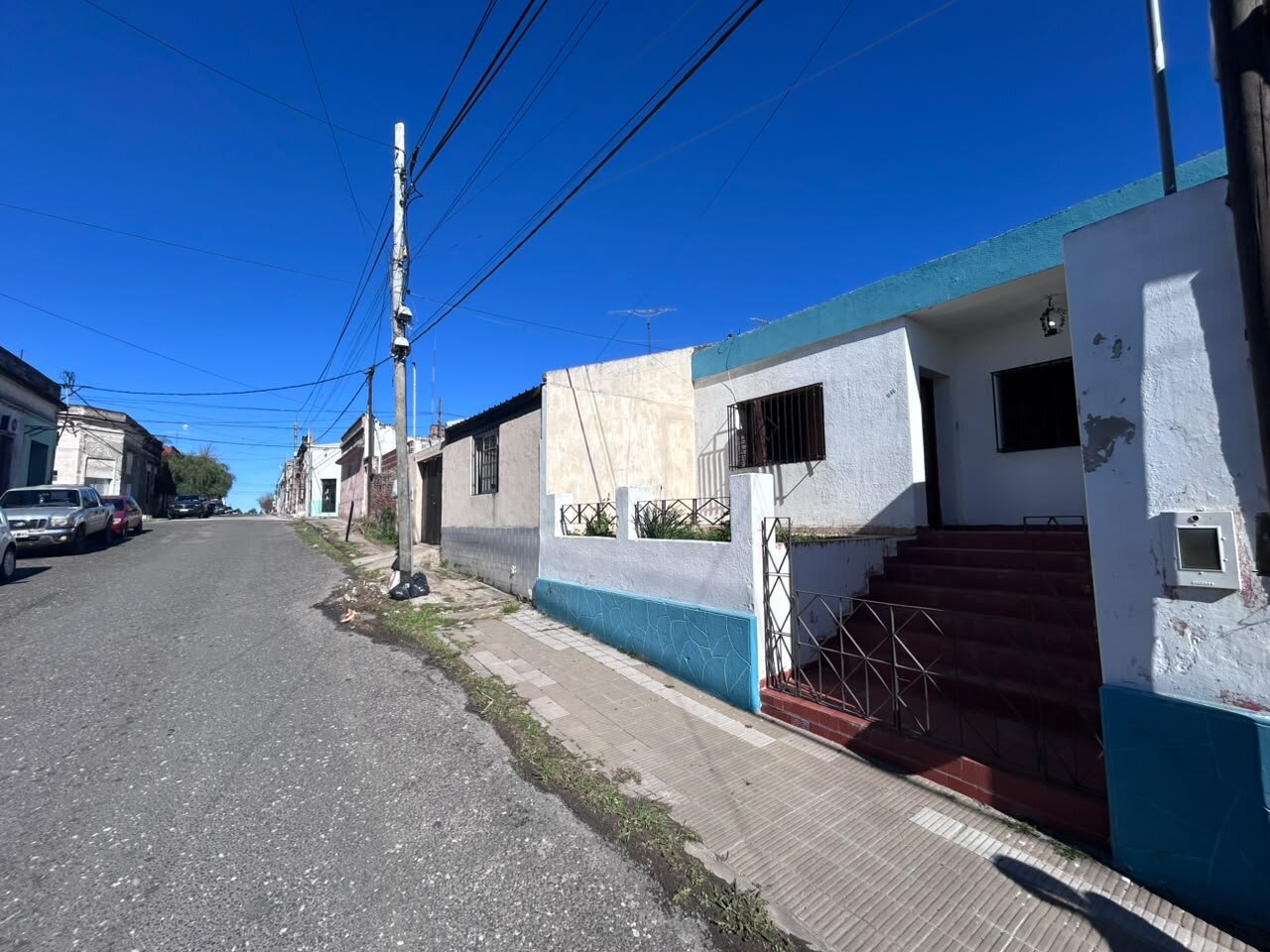 VENTA | Oportunidad | Conjunto de 2 casas + lote! 1.º de Mayo 218, entre Junín y Vélez Sarsfield - 3