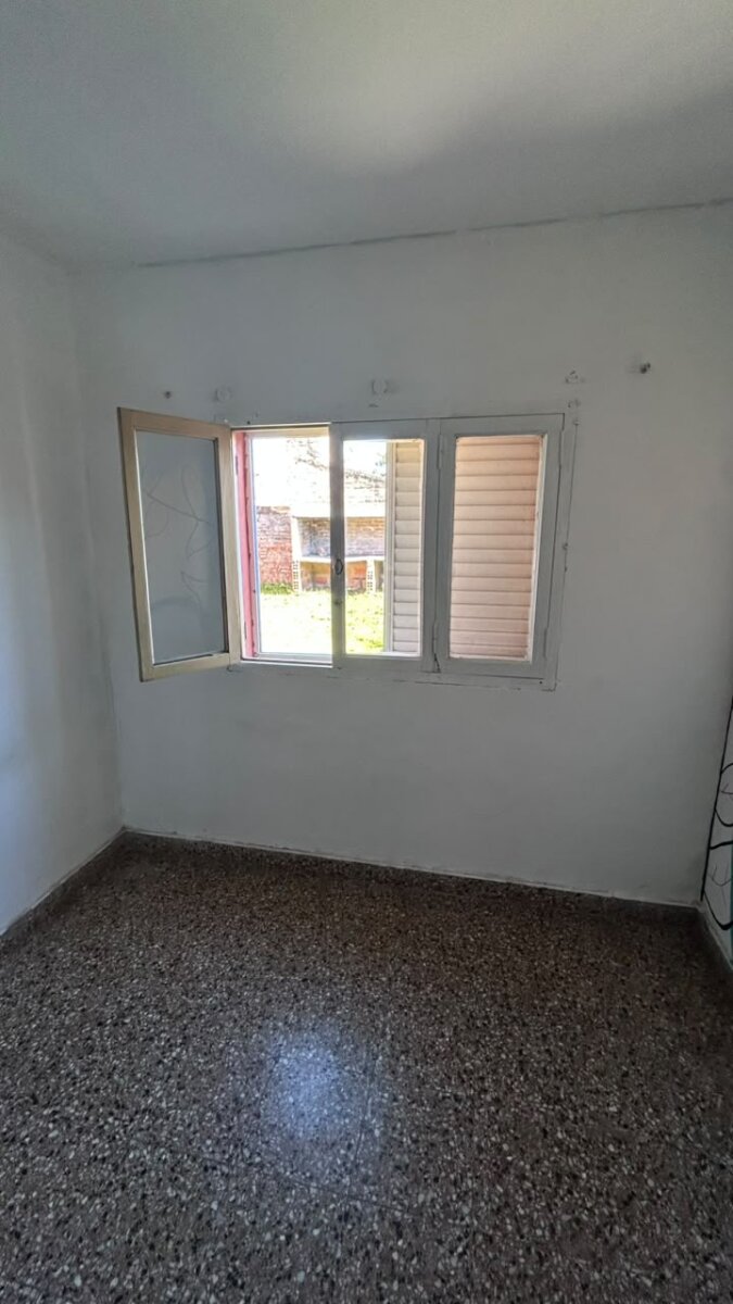 VENTA | Oportunidad | Conjunto de 2 casas + lote! 1.º de Mayo 218, entre Junín y Vélez Sarsfield - 17