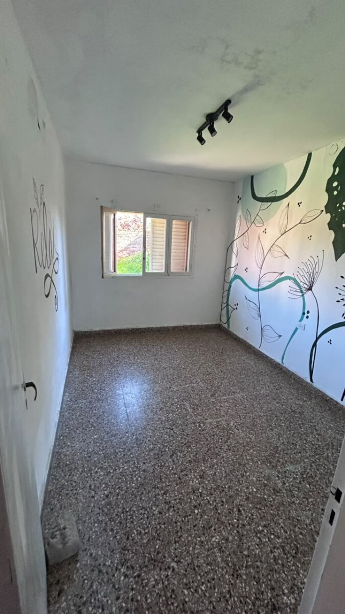VENTA | Oportunidad | Conjunto de 2 casas + lote! 1.º de Mayo 218, entre Junín y Vélez Sarsfield - 16