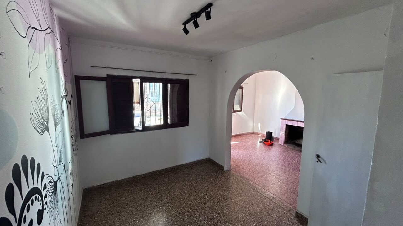 VENTA | Oportunidad | Conjunto de 2 casas + lote! 1.º de Mayo 218, entre Junín y Vélez Sarsfield - 10