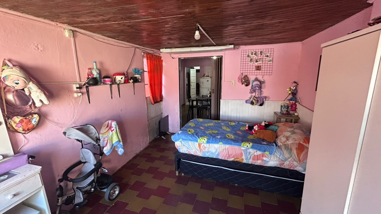 VENTA | Oportunidad | Conjunto de 2 casas + lote! 1.º de Mayo 218, entre Junín y Vélez Sarsfield - 33