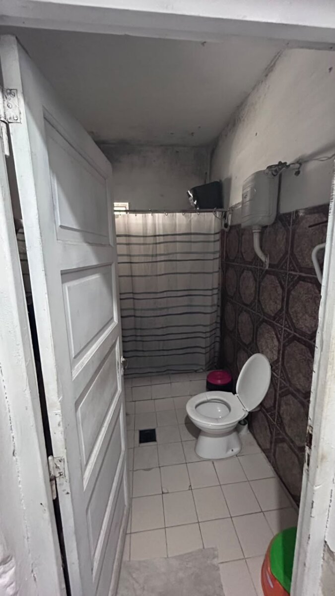 VENTA | Oportunidad | Conjunto de 2 casas + lote! 1.º de Mayo 218, entre Junín y Vélez Sarsfield - 39