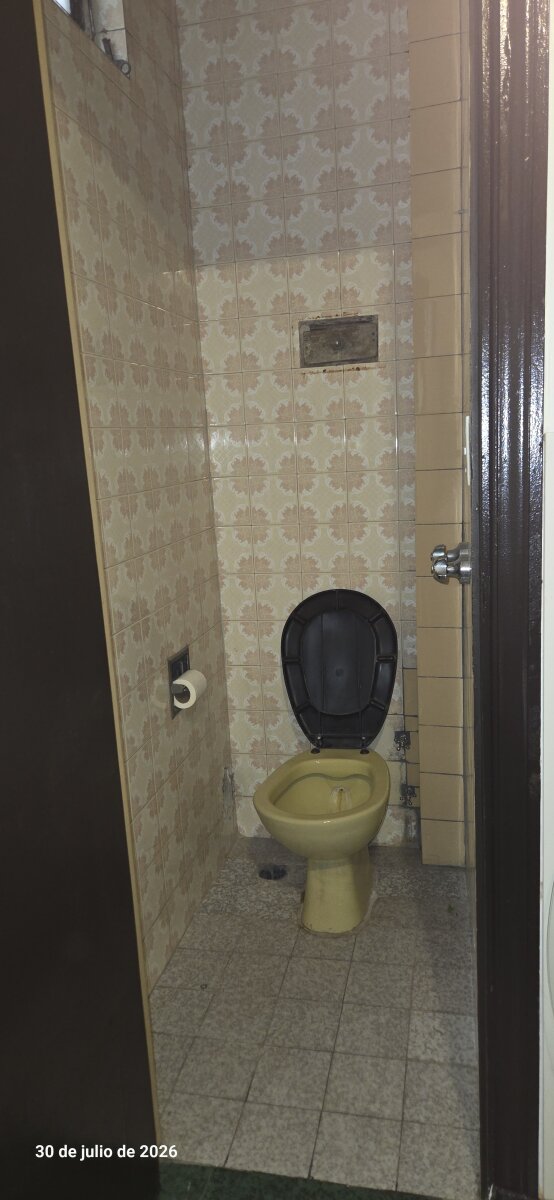 EXCELENTE DEPTO. 3 AMB.CON DEPENDENCIA RECIEN PINTADO Y PISOS PLASTIFICADOS MUY BIEN UBICADO - 21