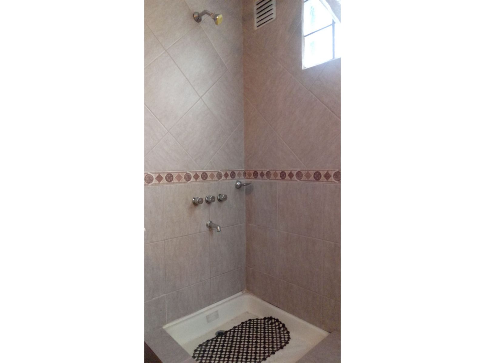CASONA DE ESTILO - USO COMERCIAL - 31
