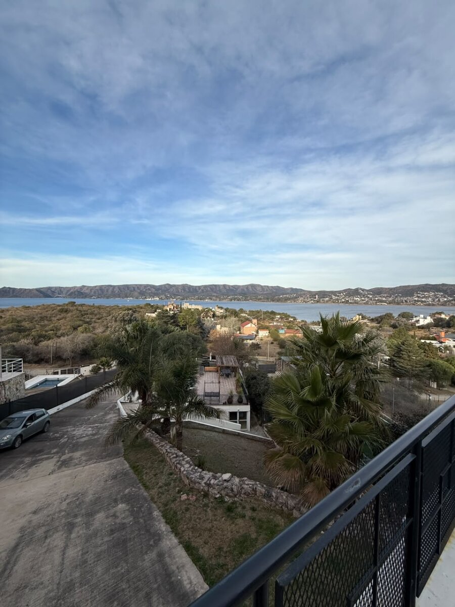 CASA EN VENTA EN CARLOS PAZ - Imagen 4