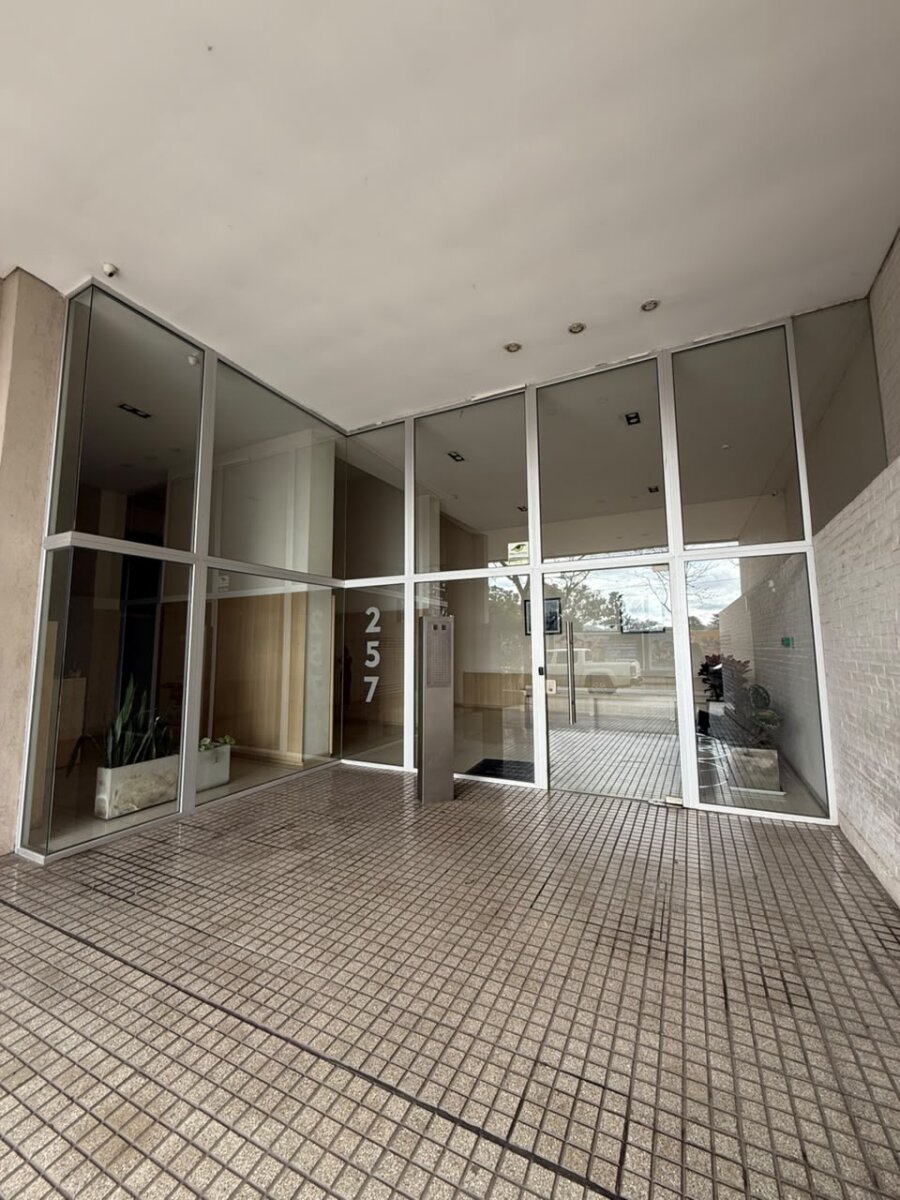 Mendoza 257 10-04 - 26
