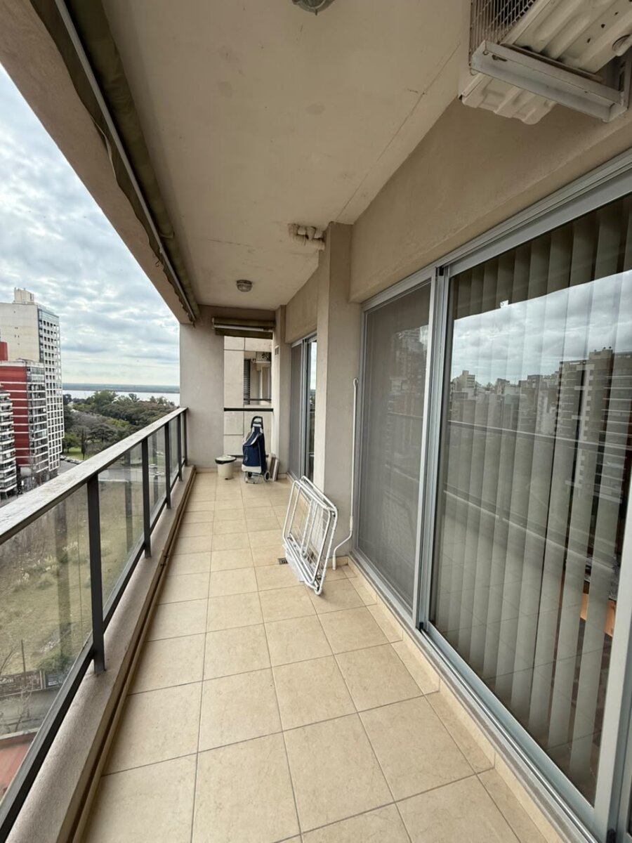 Mendoza 257 10-04 - 9