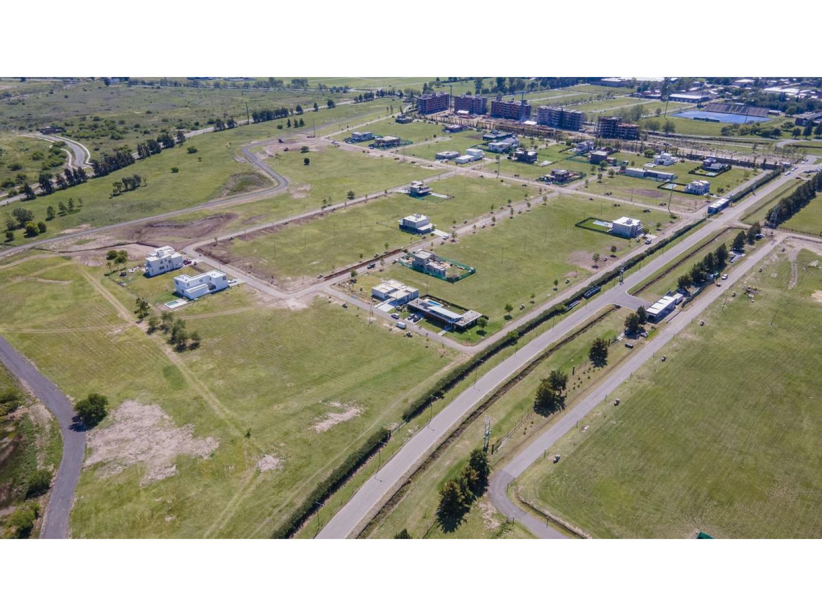 Venta terreno Los Pasos del Jockey Club - Barrio abierto - LOTE 11 - 15