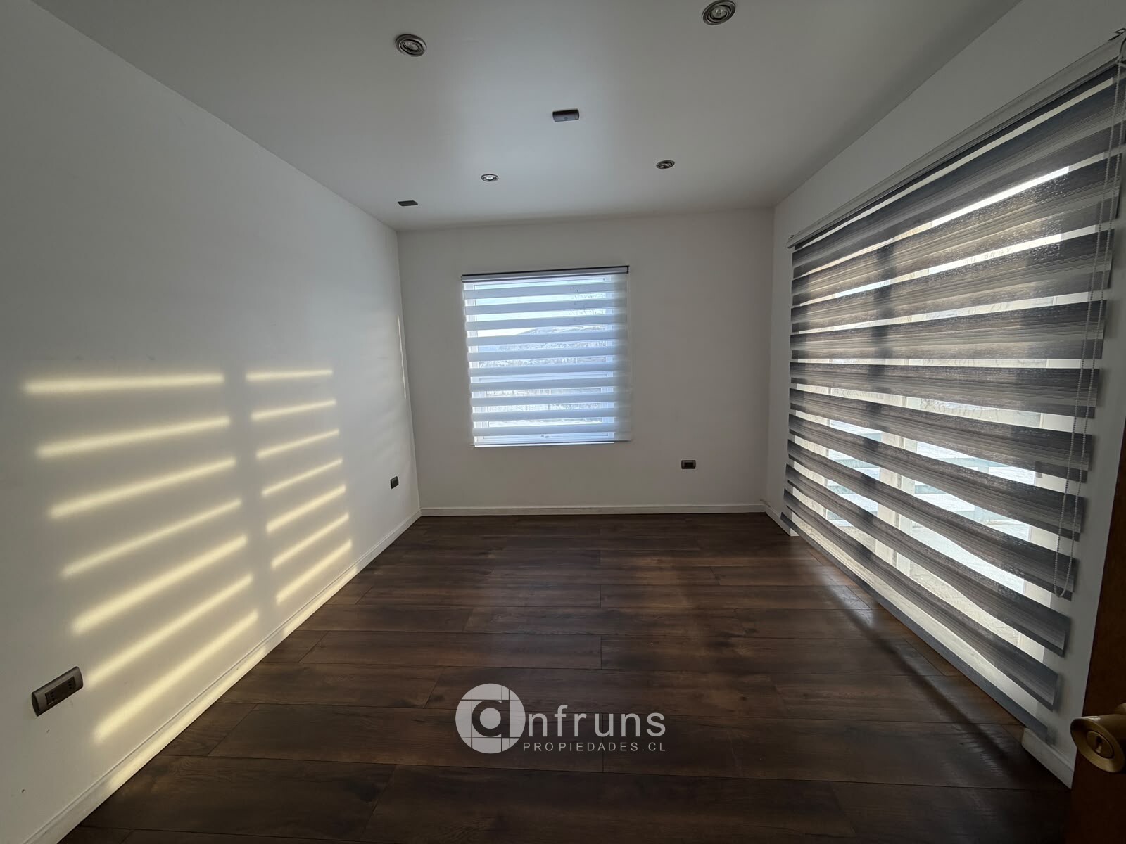 Casa en Venta en Balmaceda | 4 Dormitorios | 4 Baños | 200 m² | $1.150.000 - 2